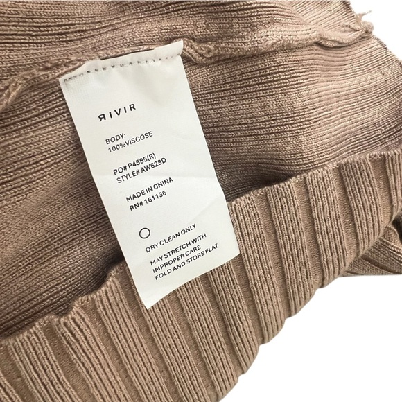 The Veronica Knit Dress with contrast - Picture 5 of 6